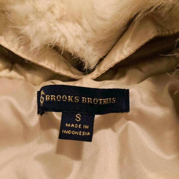 Brooks Brothers, Women’s Cream & Gold Puff - size S - Picture 9 of 10